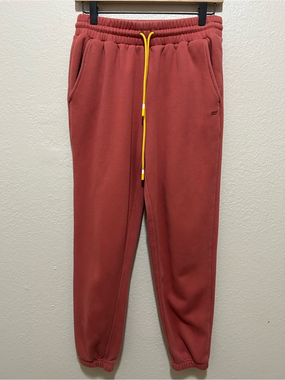 Fabletics Joggers Sweatpants Small Salmon Pink Athleisure Lounge Pants